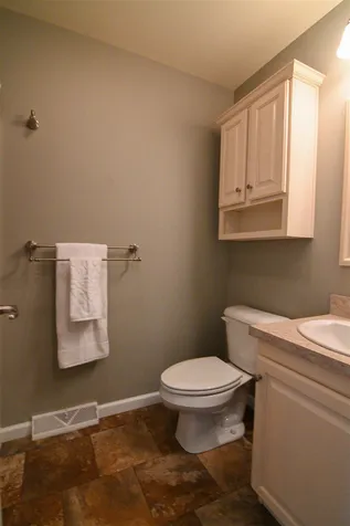 4 Goldenrod Way North Hampton NH 03862