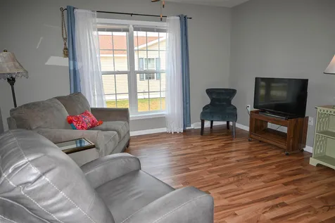 4 Goldenrod Way North Hampton NH 03862