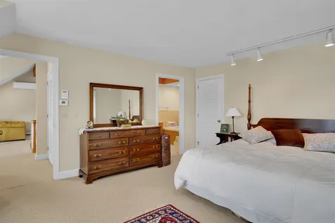 3 Heron Cove Windham NH 03087