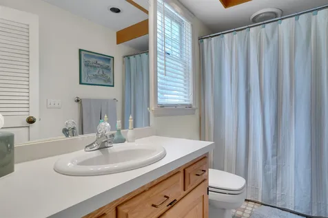 3 Heron Cove Windham NH 03087