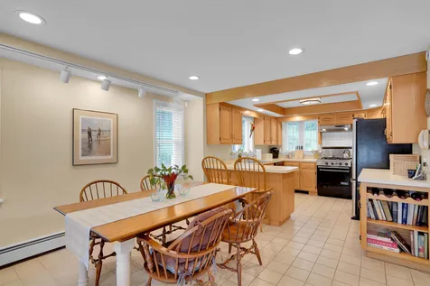 3 Heron Cove Windham NH 03087