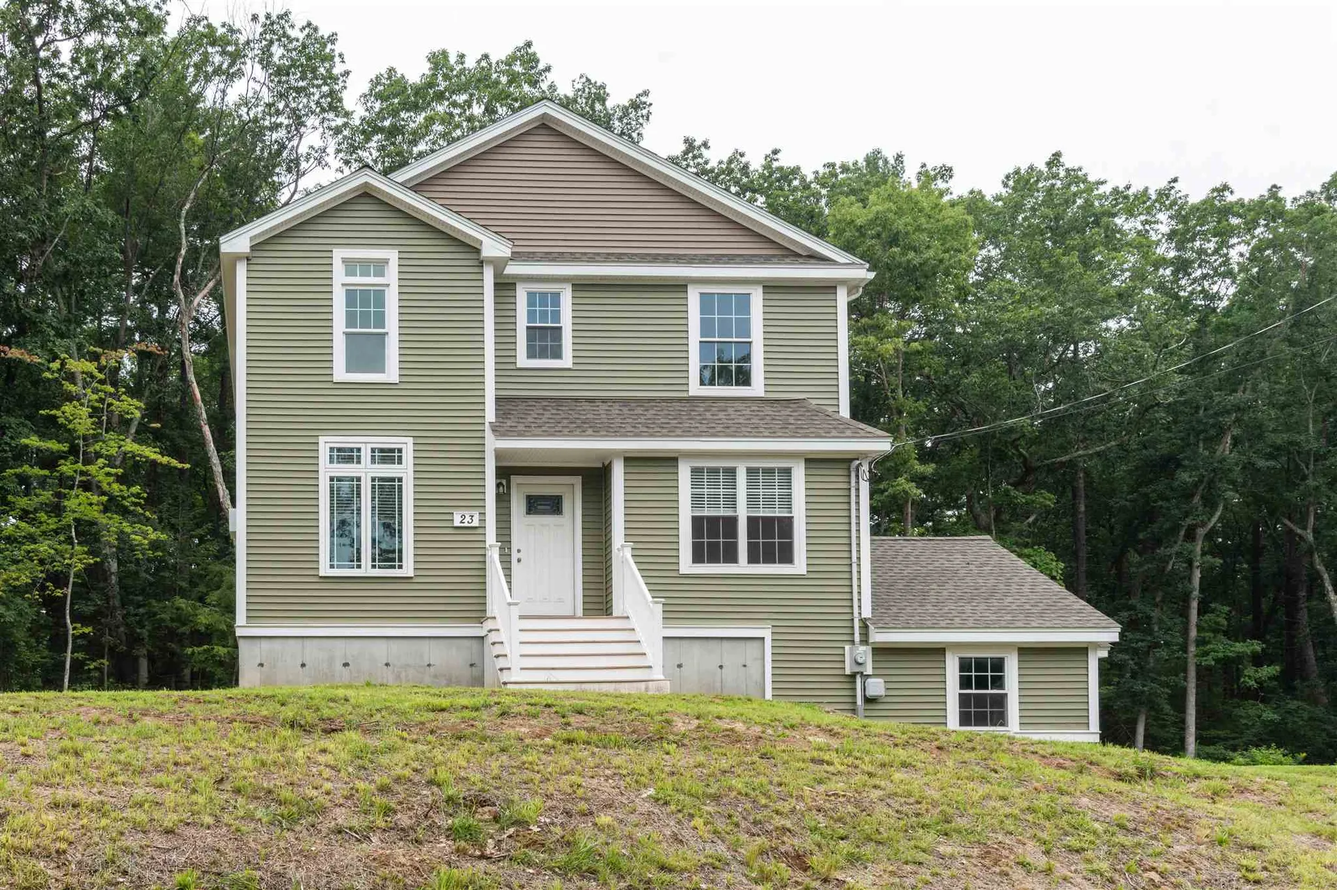 23 3rd Street Windham NH 03087