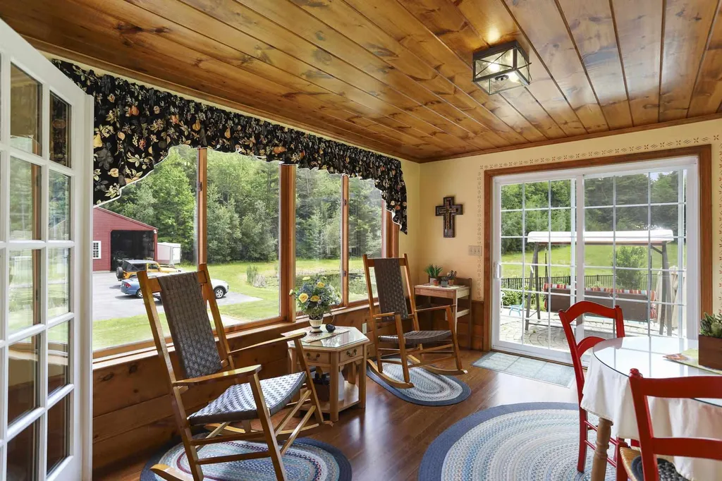 182 Mccurdy Road New Boston NH 03070