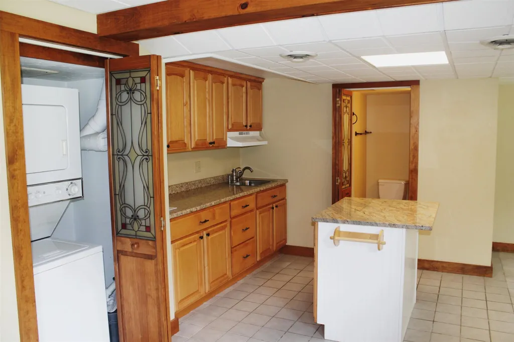 182 Mccurdy Road New Boston NH 03070