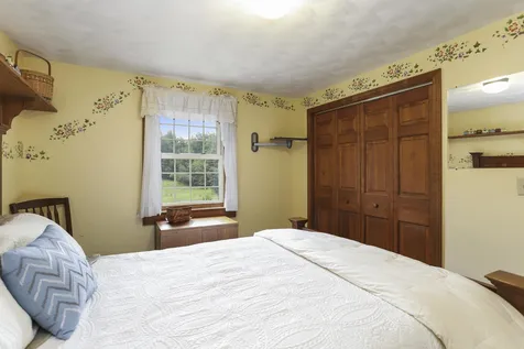182 Mccurdy Road New Boston NH 03070