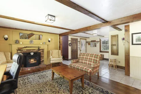 182 Mccurdy Road New Boston NH 03070