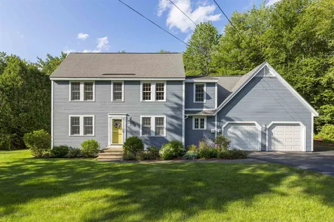 25 Wellington Circle Lebanon NH 03766