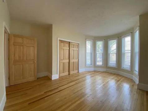 81 Elm Street Nashua NH 03060