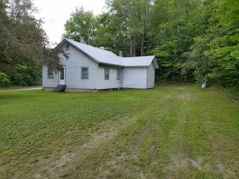 63 Cutts Road Newport NH 03773