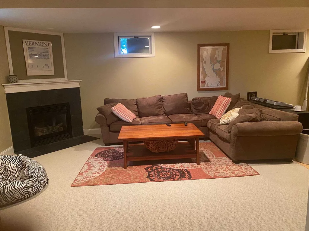 35 Sydney Drive Essex VT 05452