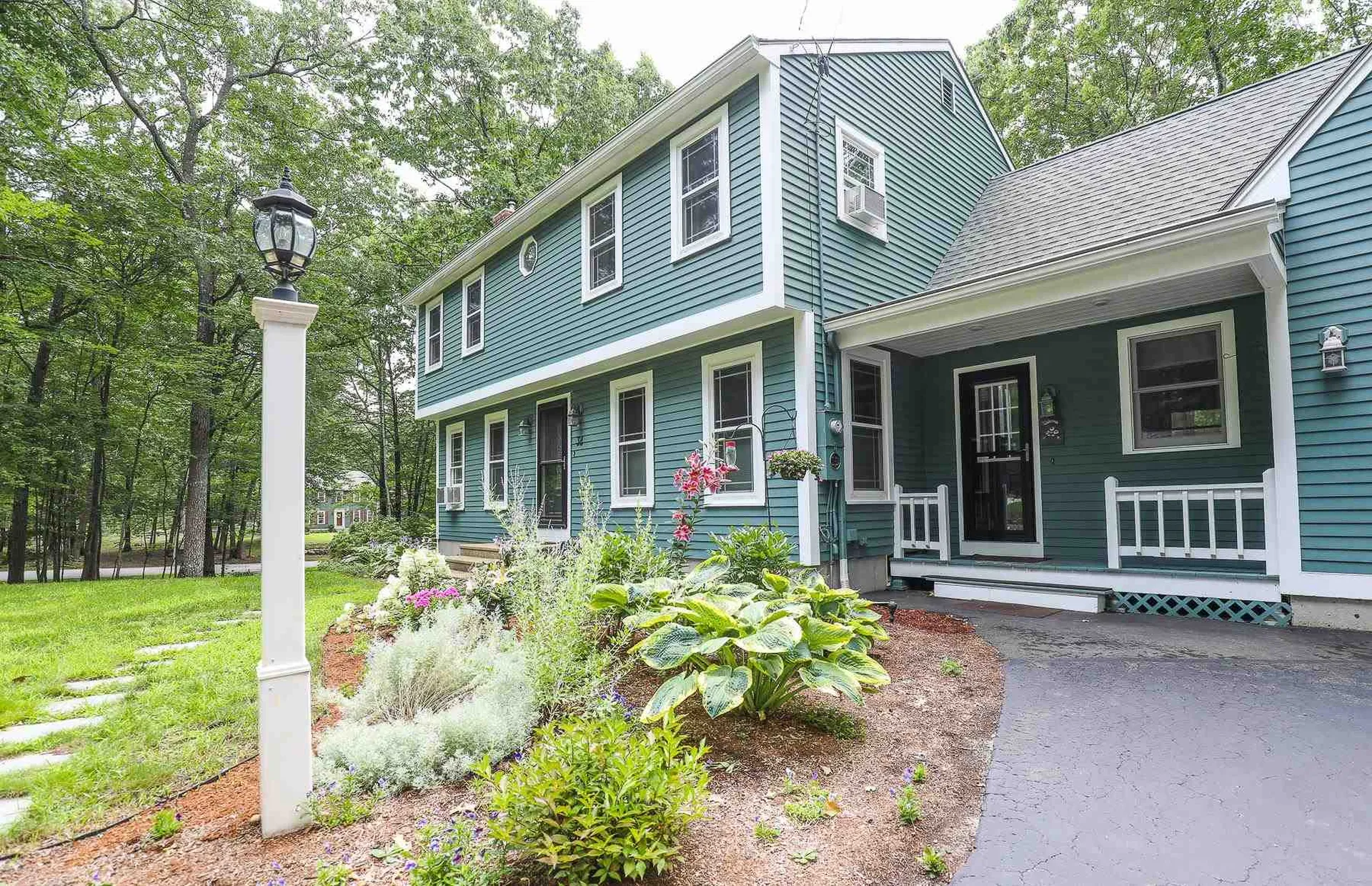 38 Lantern Lane Hooksett NH 03106