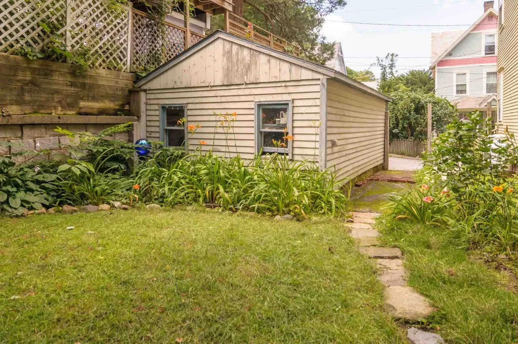 74 Chapin Street Brattleboro VT 05301