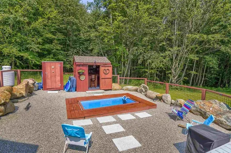 26 Venable Road Harrisville NH 03450