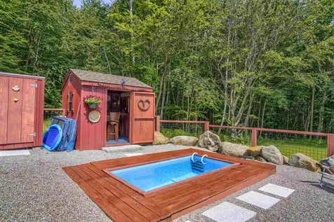 26 Venable Road Harrisville NH 03450