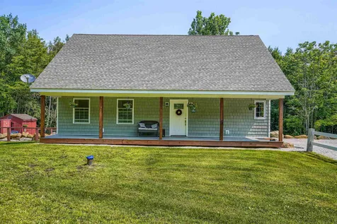 26 Venable Road Harrisville NH 03450