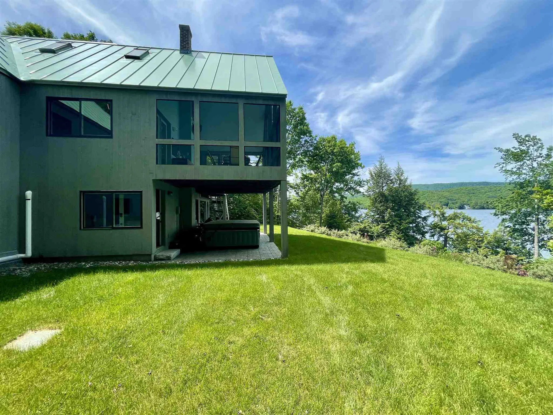 29 Starr Drive Enfield NH 03748