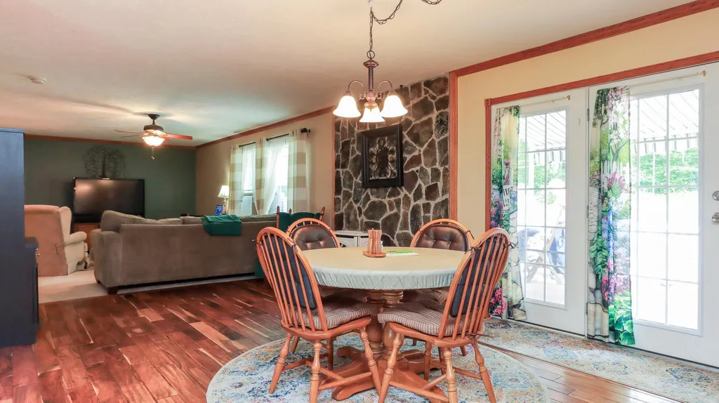62 Christopher Lane Fremont NH 03044