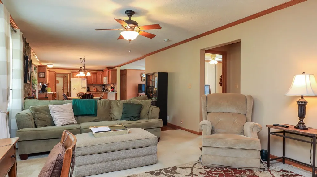 62 Christopher Lane Fremont NH 03044