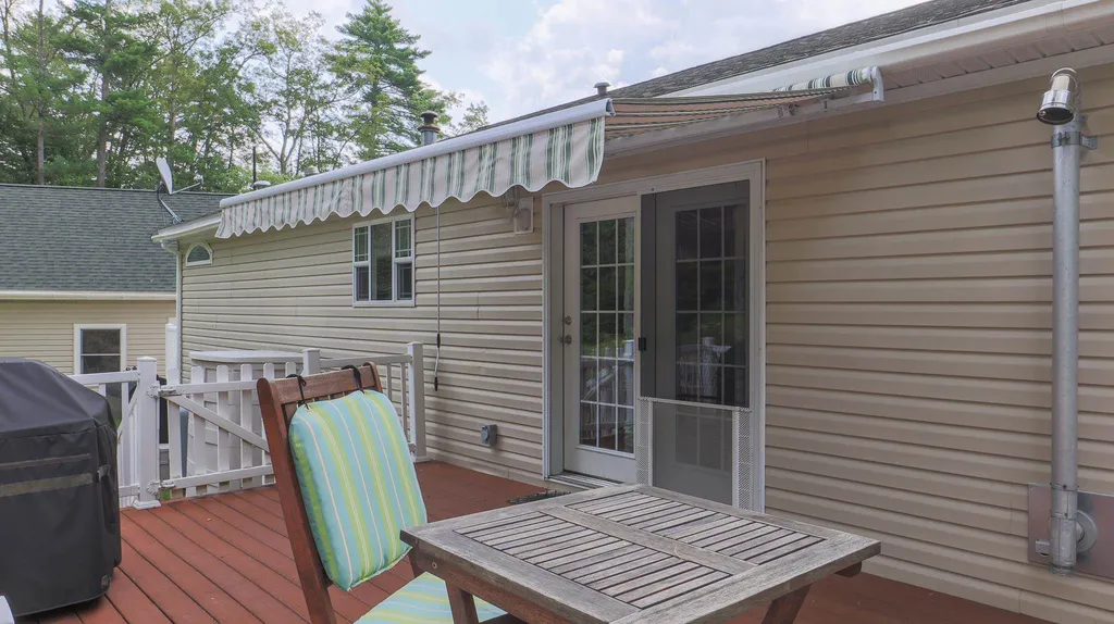 62 Christopher Lane Fremont NH 03044