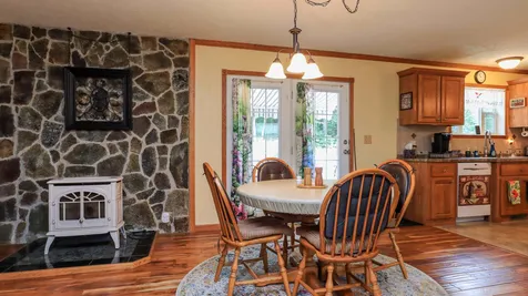 62 Christopher Lane Fremont NH 03044