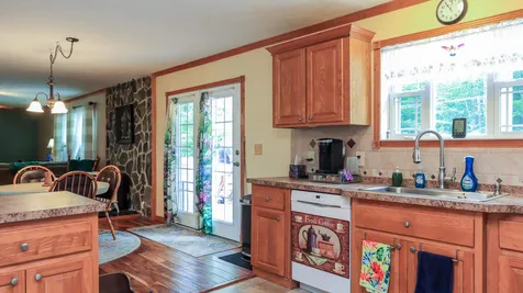 62 Christopher Lane Fremont NH 03044