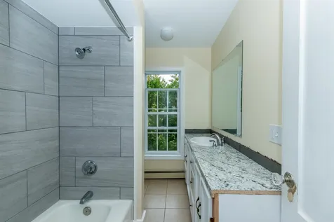 32 Mount Vernon Street Somersworth NH 03878