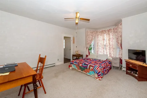 32 Mount Vernon Street Somersworth NH 03878