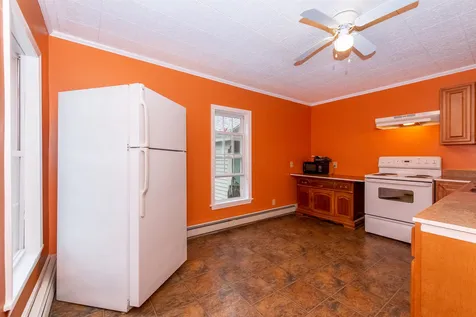 32 Mount Vernon Street Somersworth NH 03878