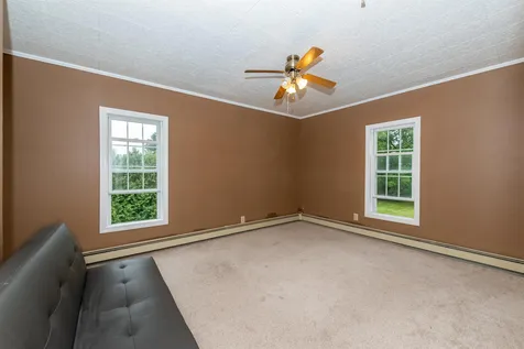 32 Mount Vernon Street Somersworth NH 03878