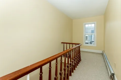 32 Mount Vernon Street Somersworth NH 03878