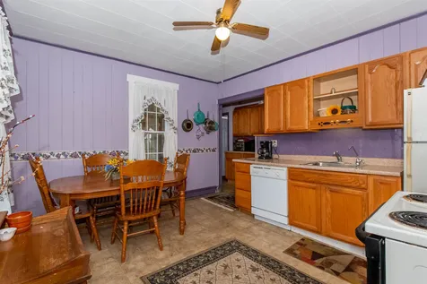 32 Mount Vernon Street Somersworth NH 03878