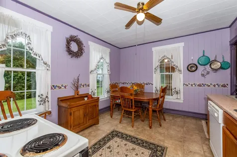 32 Mount Vernon Street Somersworth NH 03878