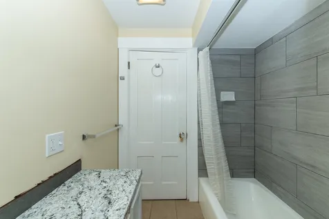 32 Mount Vernon Street Somersworth NH 03878