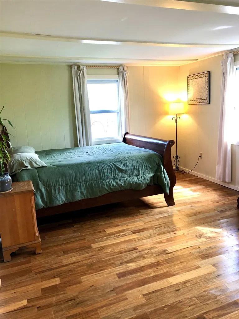26 King Street Wolfeboro NH 03894