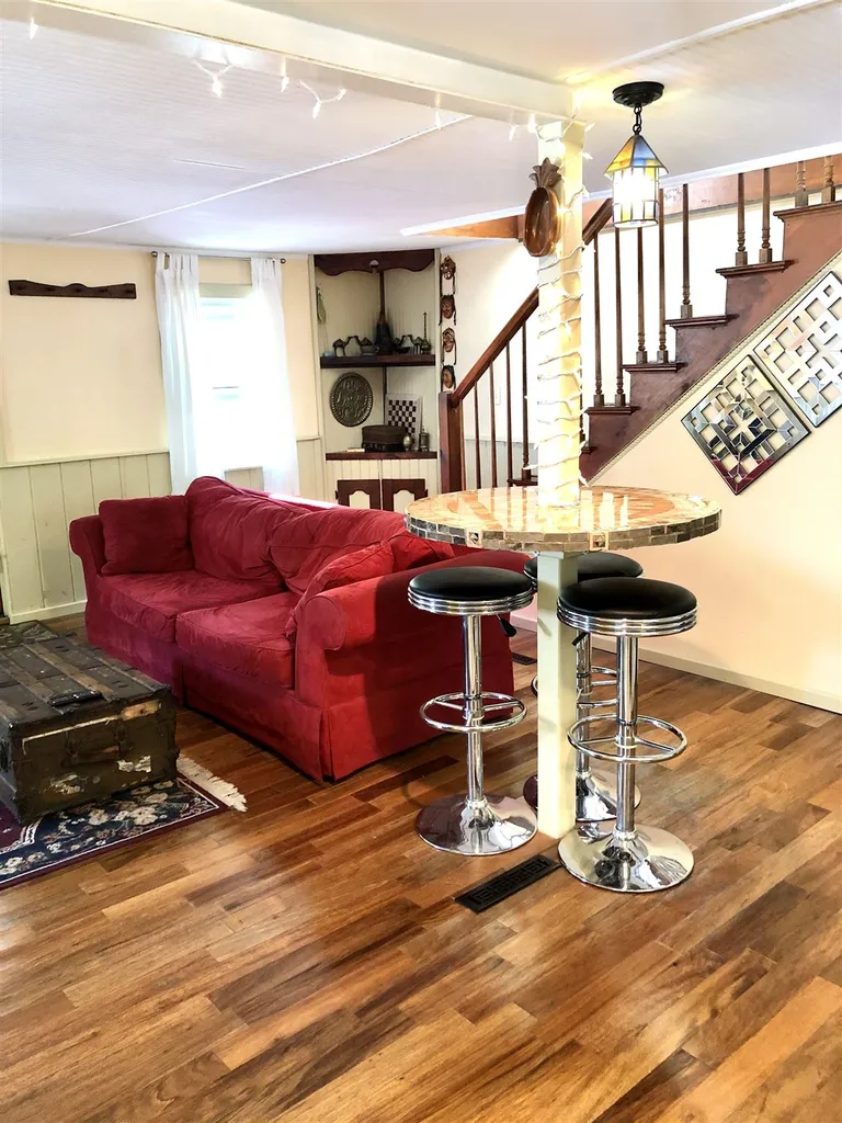26 King Street Wolfeboro NH 03894