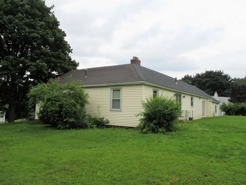 112 Tolend Road Dover NH 03820
