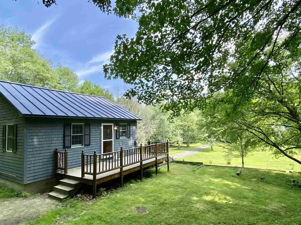 2707 Gov Meldrim Thomson Scenic Highway Orford NH 03777