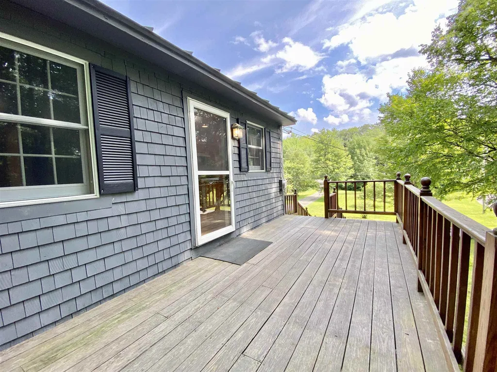 2707 Gov Meldrim Thomson Scenic Highway Orford NH 03777