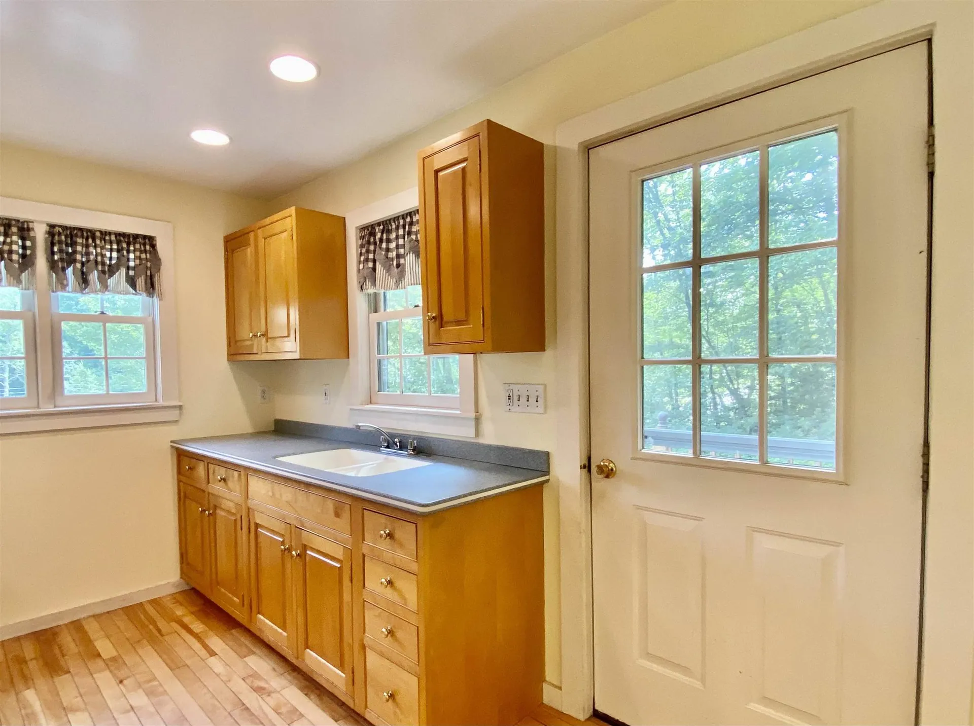 2707 Gov Meldrim Thomson Scenic Highway Orford NH 03777