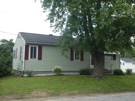 72 Claire Street Manchester NH 03103-2338