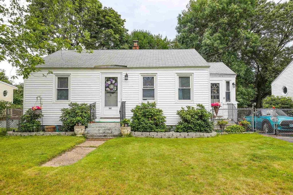 242 Exchange Avenue Manchester NH 03104