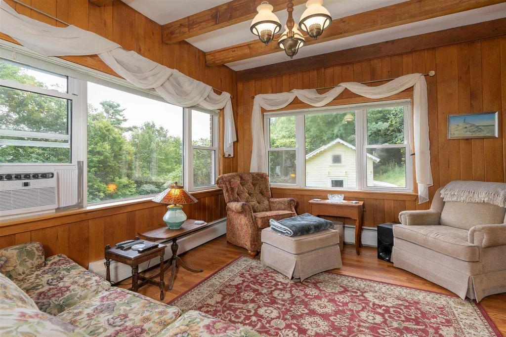 2325 North Hartland Road Hartford VT 05001