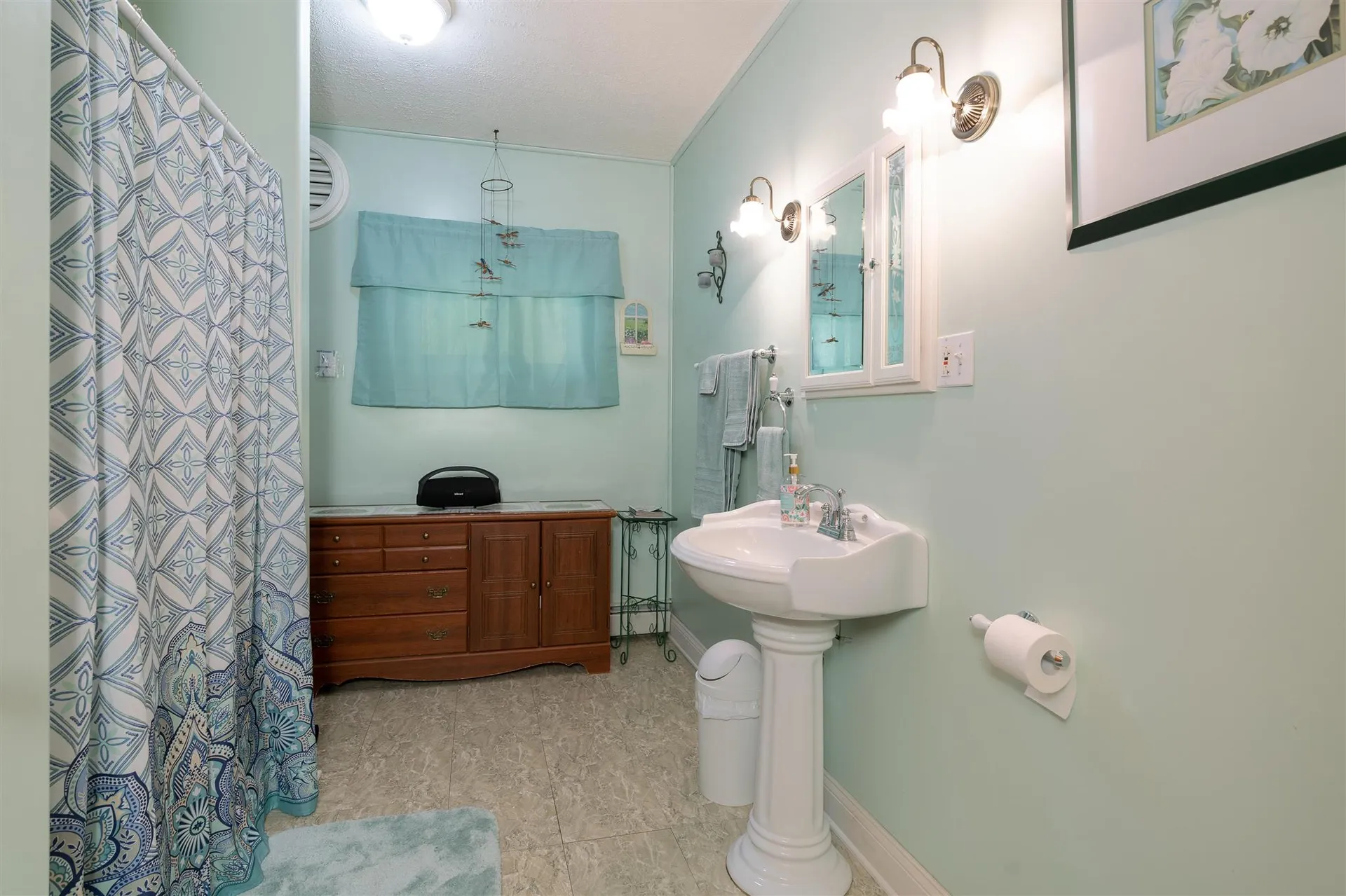 2325 North Hartland Road Hartford VT 05001