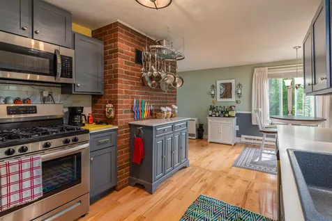 135 Oak Hill Road Barrington NH 03825