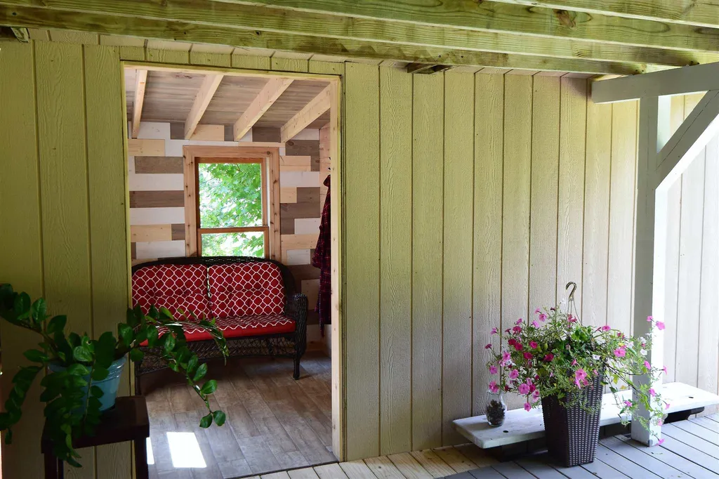 5 Damon Drive Essex VT 05452