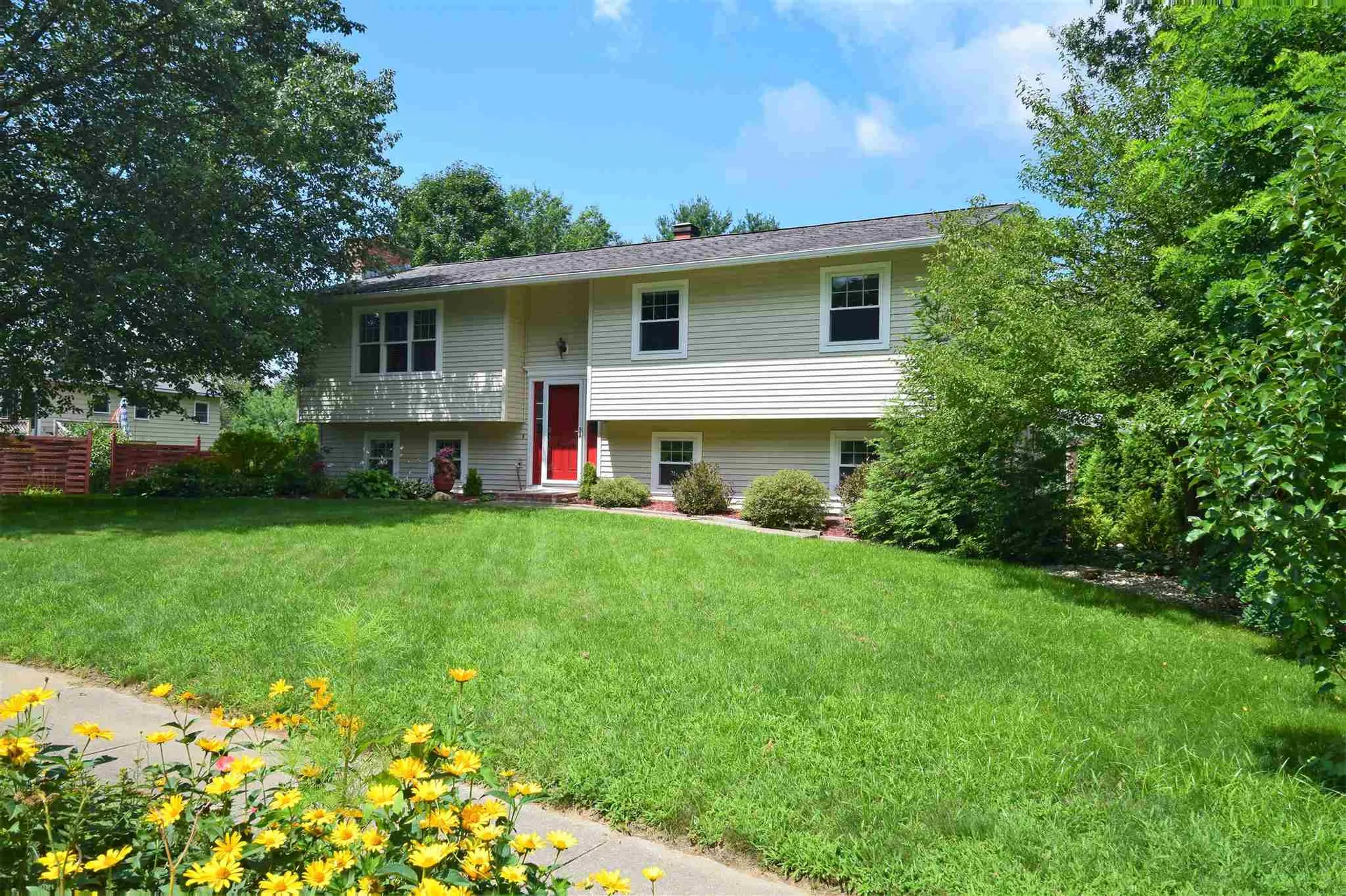 5 Damon Drive Essex VT 05452