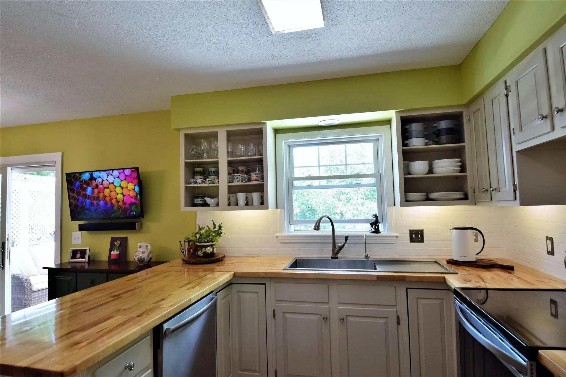 5 Damon Drive Essex VT 05452