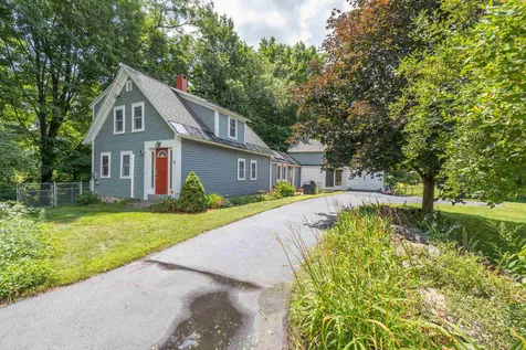 16 School Street Boscawen NH 03303