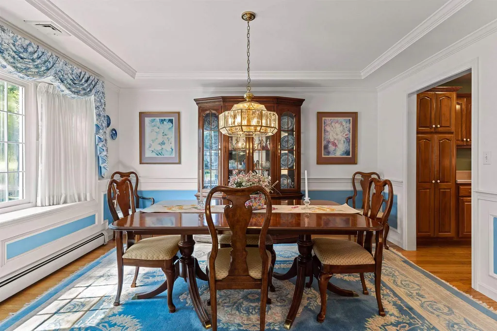 8 Bear Path Road Hampton NH 03842