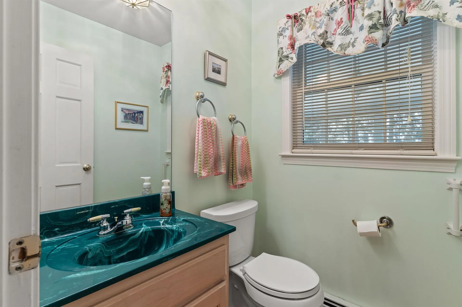 8 Bear Path Road Hampton NH 03842